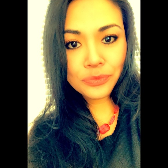 Meet your Posher, Carisa - Picture 3 of 4